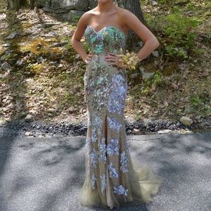 SHERRI HILL prom/formal gown